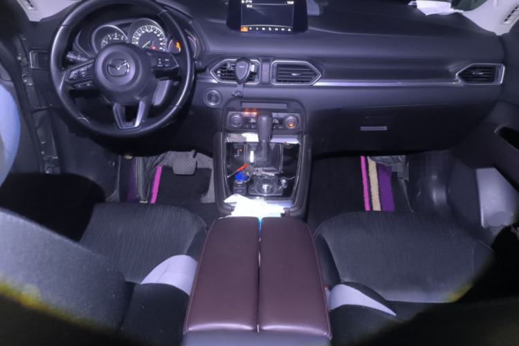 Used Mazda CX-8 2019 2.5L Two-Wheel Drive Luxury Version Center Console