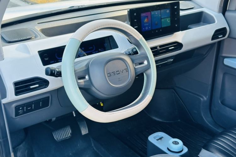 Used Geely Galaxy Panda 2024 Panda Mini 200km Endurance Bear Exterior 8