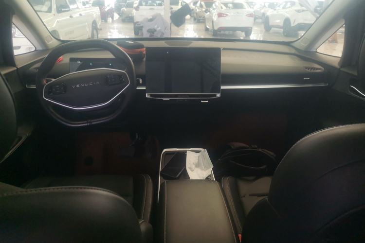 Used Venucia VX6 2024 450 Travel Edition