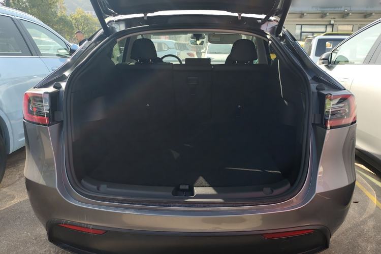 Used Tesla Model Y 2024 Rear-Wheel-Drive Version