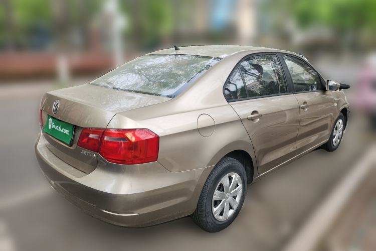 Used Volkswagen Jetta 2013 1.6L Manual Fashion Edition Rear Right 45 Deg