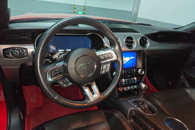 Used Ford Mustang 2020 2.3L EcoBoost Center Console