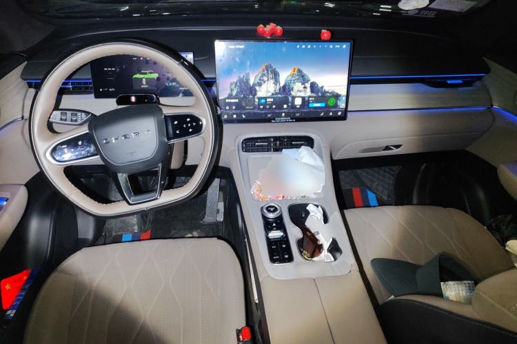 Used Chery Tiggo 8 PLUS C-DM 2025 1.5T 116 km Prestige Version 5 Seats