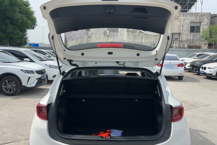 Used Kia kx1 Stonic 2026 Model 1.4L Sunroof Edition Trunk