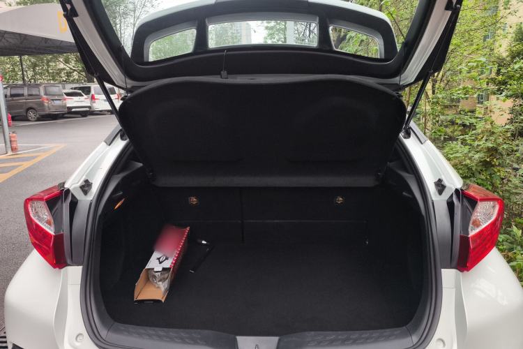 Used Toyota C-HR 2021 2.0L Comfort Edition
