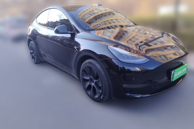 Used Tesla Model Y 2022 Long-Range All-Wheel-Drive Version

