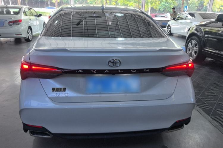 Used Toyota Avalon 2023 2.5L Luxury Edition