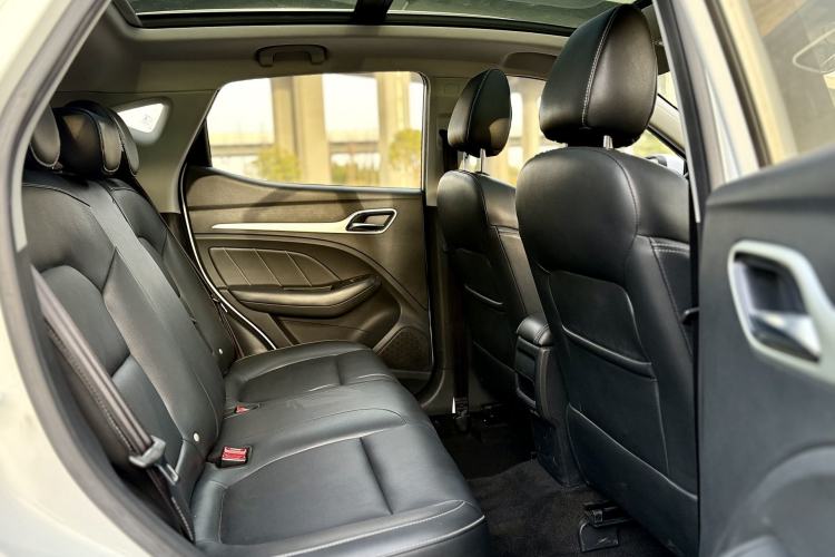 Used MG ZS 2018 1.5L Automatic Luxury Edition China V Standard