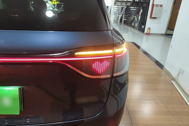 Used Hima AITO M9 2024 Range-Extended Ultra Version 42 kWh 6-Seater Model Exterior 3