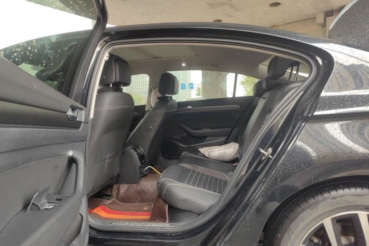 Used Volkswagen Magotan 2020 330TSI DSG Leading Model Left Rear Seat