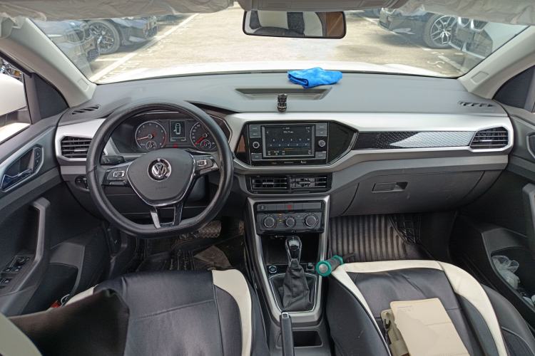 Used Volkswagen T-Cross 2020 280TSI DSG Comfort Edition Center Console