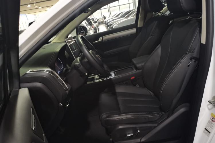 Used BYD Tang 2018 2.0T Automatic SmartConnect Prestige 7-Seater China V Standard Interior 3