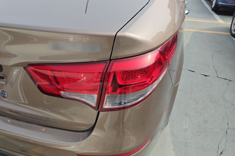 Used Kia K2 2015 Sedan 1.4L MT GLS
