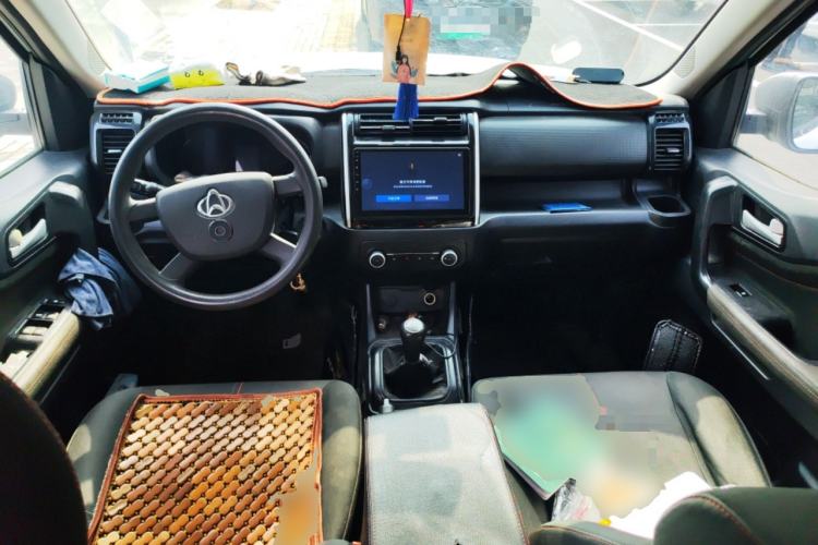 Used CHANGAN OSHAN X70A 2020 1.5L Manual Base Version
