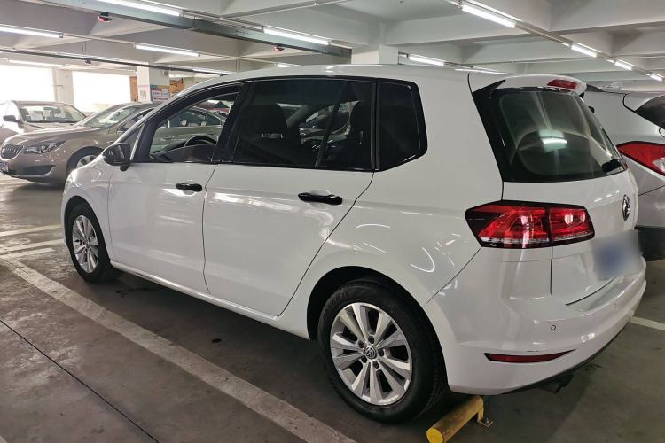 Used Volkswagen Golf Sportsvan 2016 230TSI Manual Entry-Level Trim