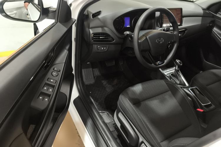 Used Hyundai Celesta 2020 1.6L Automatic GL Enjoyable Edition
