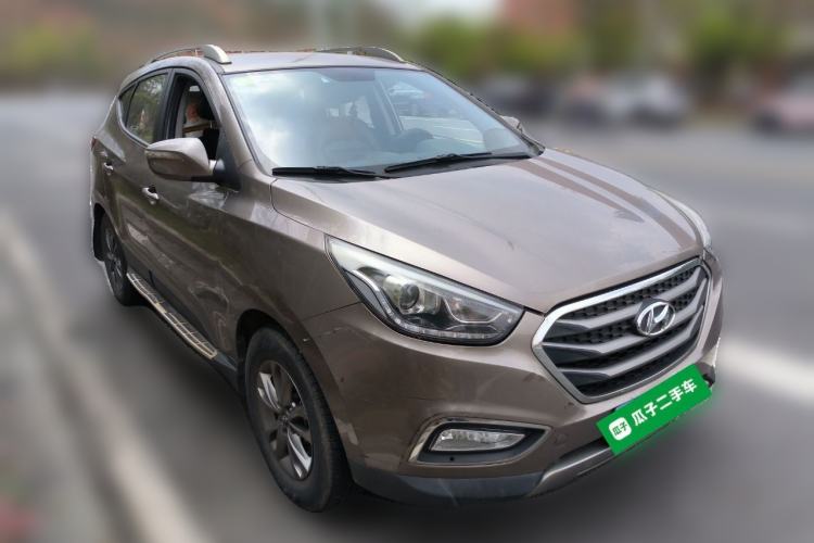 Used Hyundai ix35 2015 2.0L Manual Two-Wheel Drive Comfort Version China IV Standard Front Right 45 Deg