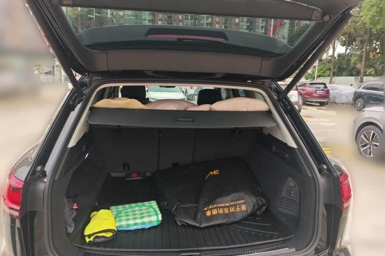 Used Volkswagen Touareg 2022 2.0 TSI RuiShang Edition Trunk