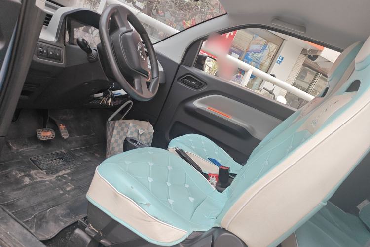Used Wuling Hongguang MINIEV 2022 Zizai Version Lithium Iron Phosphate Left Front Seat