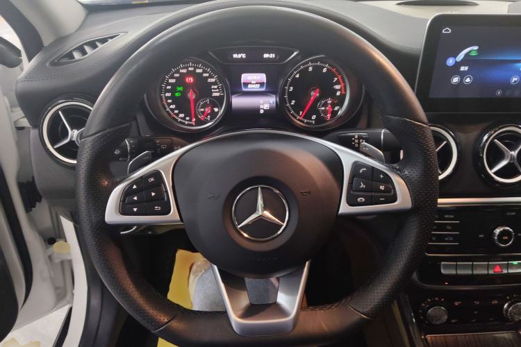 Used Mercedes-Benz GLA 2019 GLA 200 Fashion Model
