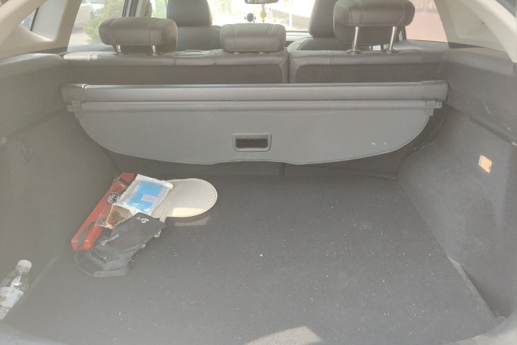 Used Haval F7 2020 2.0T Two-Wheel Drive i-Van Trunk