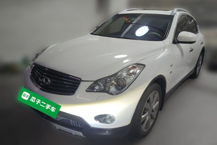 Used Infiniti QX50 2013 2.5L Two-Wheel-Drive Elegant Edition