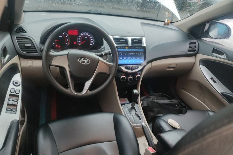 Used Hyundai Verna (older generation) 2016 1.4L Automatic Leading-Edge GLX
