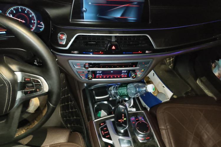 Used BMW 7 Series 2017 730Li Luxury Model
