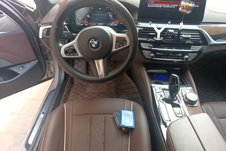 Used BMW 5 Series 2021 525Li M Sport Package