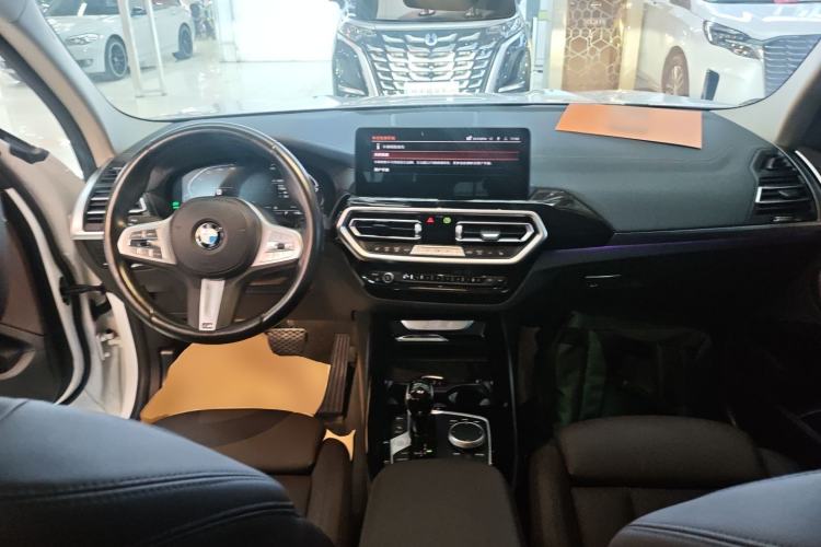 Used BMW X3 2023 xDrive25i M Sport Package Center Console