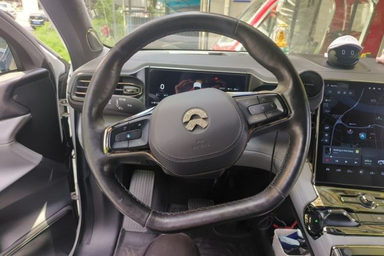 Used Nio ES8 2020 415 KM Signature Edition 7-Seater Version