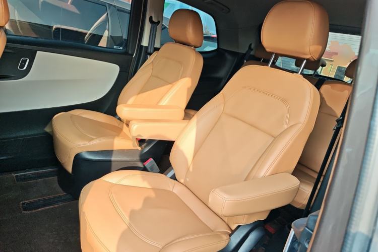 Used Huasong 7 2017 2.0T Automatic Standard Edition