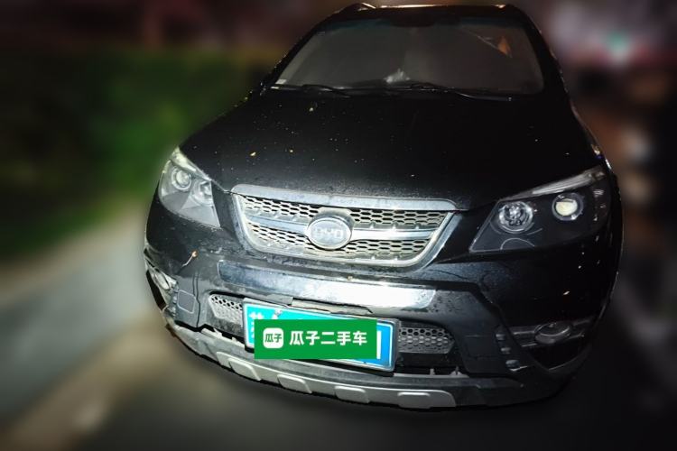 Used BYD S6 2013 Platinum Edition 2.0L Manual Luxury Model Front