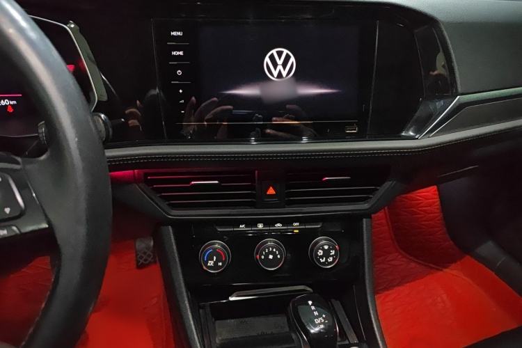 Used Volkswagen Sagitar 2021 280TSI DSG Comfort Connect Edition Audio And AC Panel