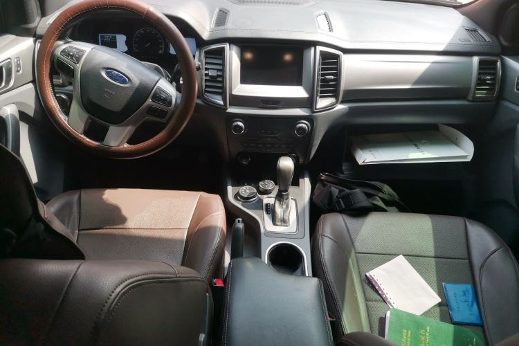 Used Ford Everest 2017 2.0T Gasoline Automatic 4x4 Luxury Edition 7 Seats
