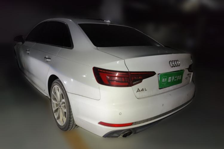 Used Audi A4L 2018 30th Anniversary Edition 40 TFSI Fashion Model
