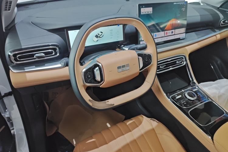 Used Geely Galaxy Stellar 6 2026 Model 125km Exploration+ Edition Center Console