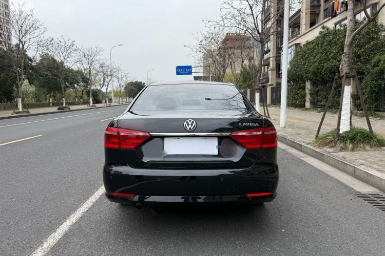 Used Volkswagen Lavida 2013 Restyled Classic 1.6L Automatic Comfort Edition
