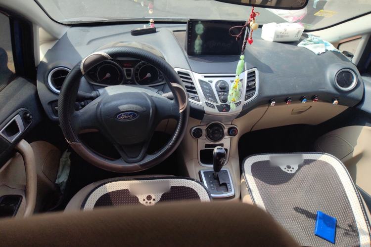 Used Ford Fiesta 2009 Hatchback 1.5L Automatic Fashion Edition
