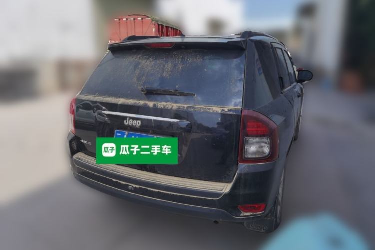 Used Jeep Compass 2013 2.0L two-wheel drive sport version
