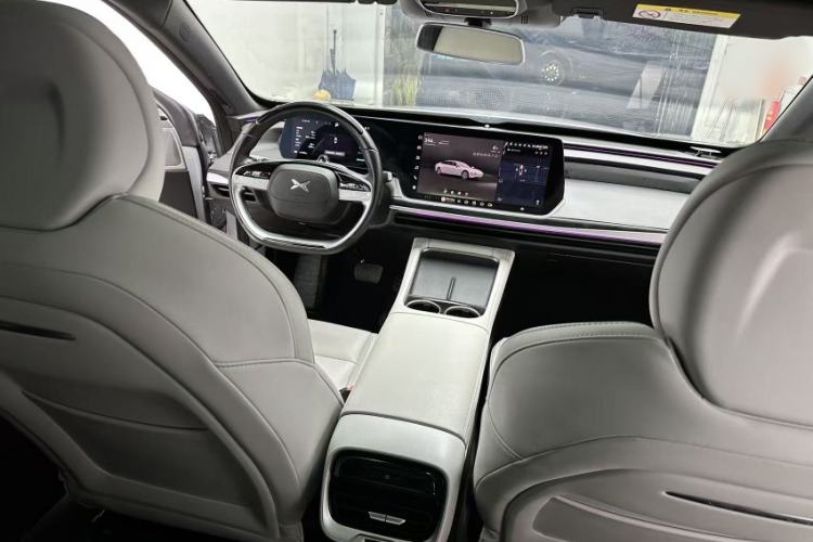 Used XPeng P7 2023 P7i 702 Max Interior 2
