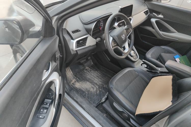 Used Baojun 510 2017 1.5L Automatic Fashion Model