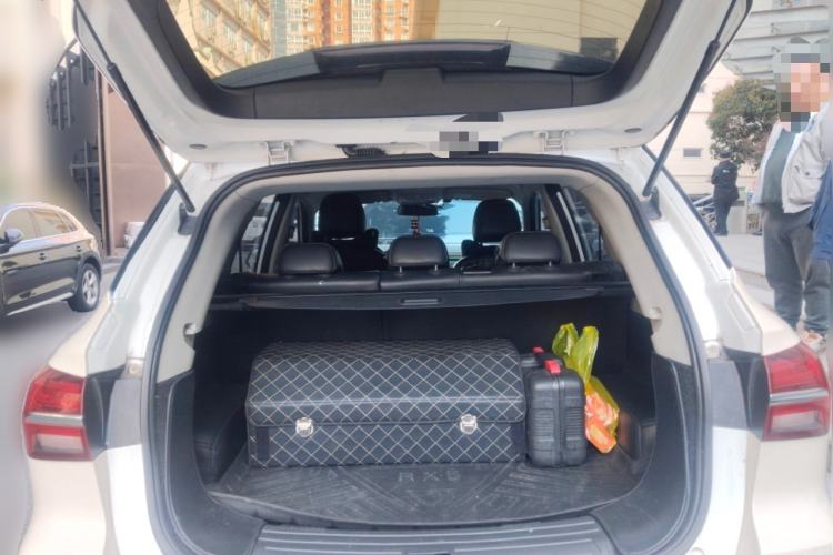 Used Roewe RX5 2016 20T Two-Wheel Drive Automatic Internet Smart Edition
