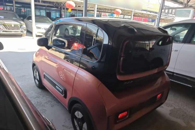 Used Baojun E300 2020 Star Travel Edition Exterior 2