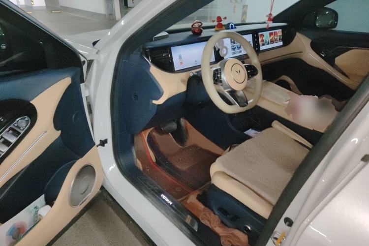 Used VOYAH FREE 2024 Ultra-Long Range Intelligent Driving Version Interior 3