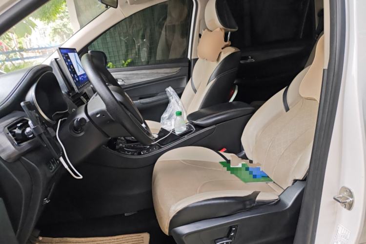 Used Baojun 730 2019 1.5T CVT Flagship Model 7 Seats China VI Emission Standard
