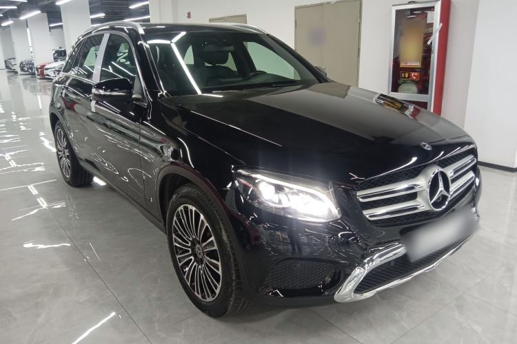 Used Mercedes-Benz GLC 2018 Facelift GLC 200 4MATIC Front Right 45 Deg