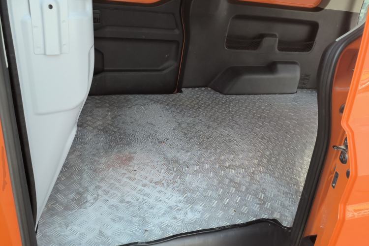 Used Wuling Zhengcheng 2021 1.5T Manual Comfort Version with Enclosed Windows