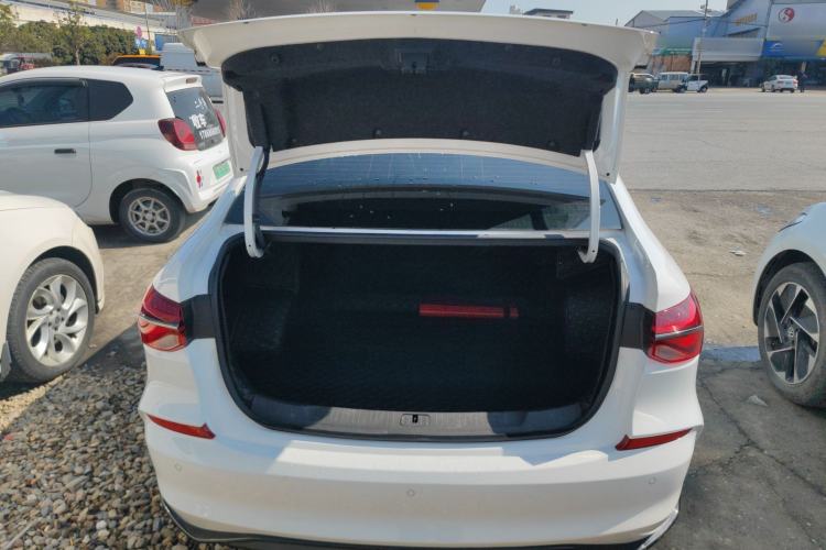 Used Chevrolet Monza 2019 RS 330T Automatic Comfort Edition China VI Standard