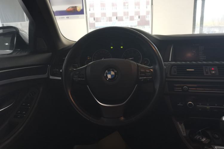 Used BMW 5 Series 2017 525Li Luxury Design Package
